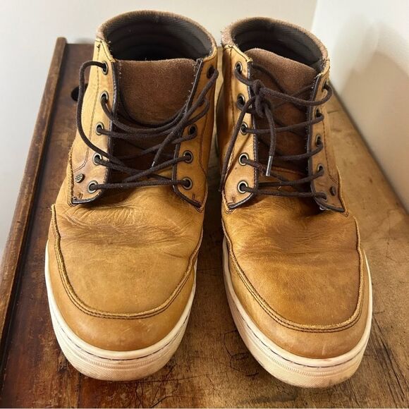 Bullboxer High Top Tan Leather Lace Up Shoes Men's 11 Some Stains & Wear see pix - Picture 8 of 11